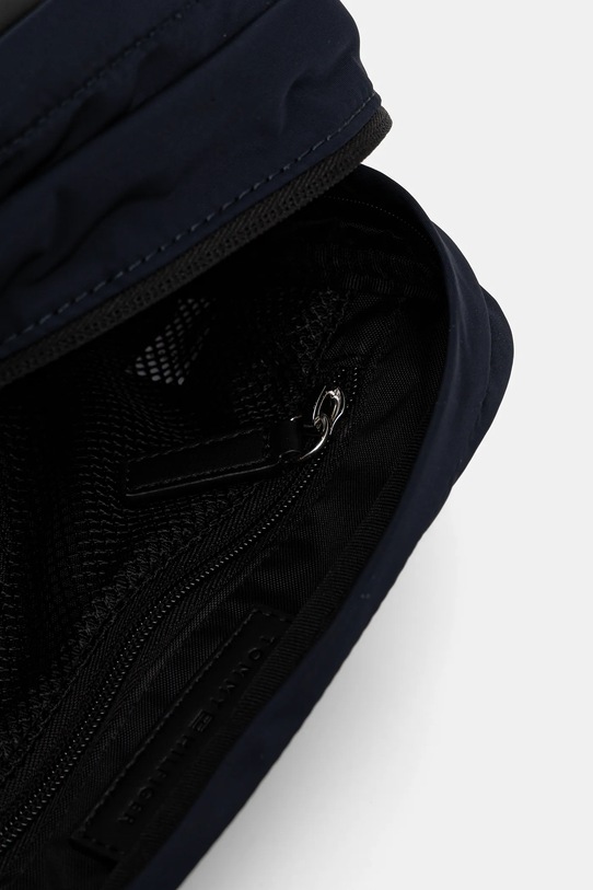 Tommy Hilfiger kosmetyczka AM0AM13746 granatowy