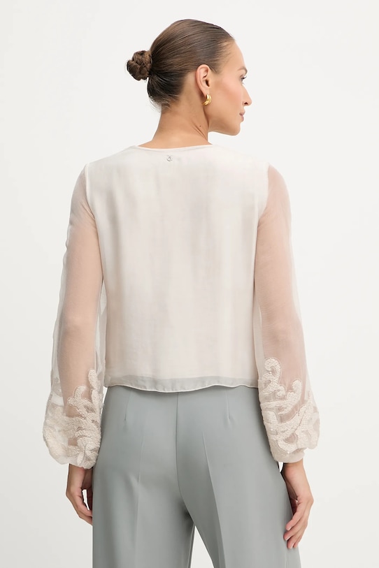 Odzież Guess bluzka z domieszką jedwabiu CAMILLA W5YH0V.WE550 beżowy