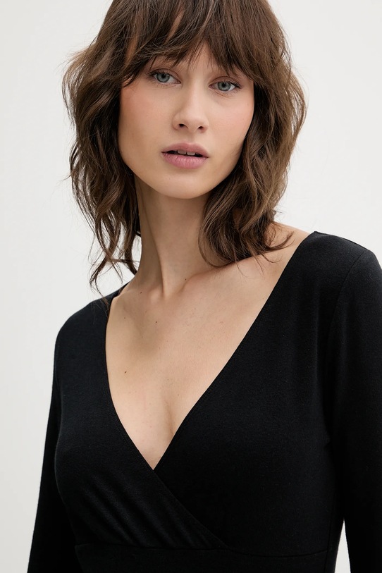 Hollister Co. longsleeve czarny KI339.5066.900