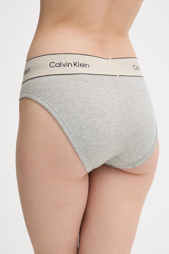 Одежда Трусы Calvin Klein Underwear LV00QF8598 серый