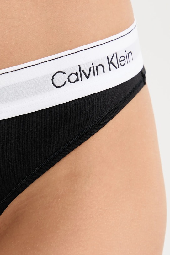 Tanga Calvin Klein Underwear černá LV00QF8518