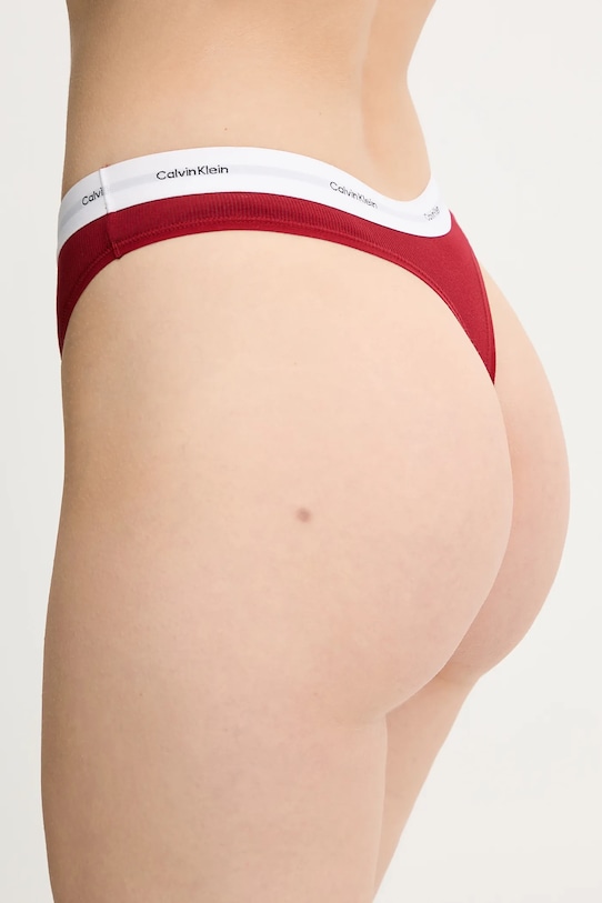 Calvin Klein Underwear stringi LV00QD5357 bordowy AW25