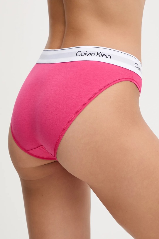 Odzież Calvin Klein Underwear figi LV00QF8520 różowy