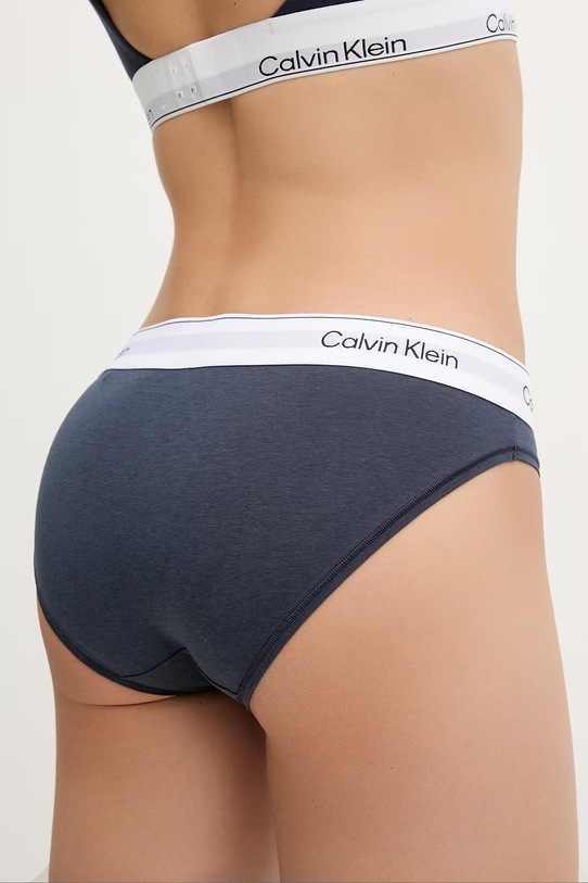 Oblečenie Calvin Klein Underwear nohavičky dámske s bavlnou LV00QF8520 tmavomodrá