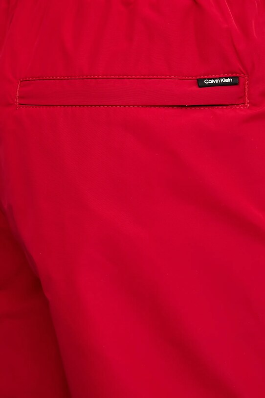 Oblečenie Plavkové šortky Calvin Klein LV00N61112 červená