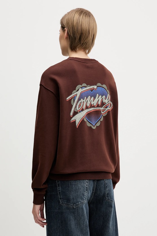 Pamučna dukserica Tommy Jeans print smeđa DW0DW21602
