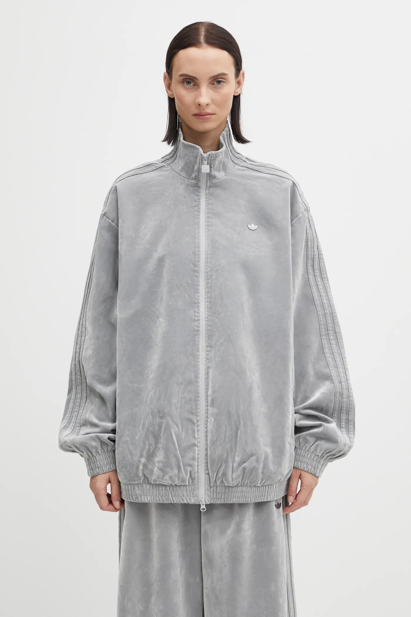 adidas Originals bluza welurowa Fb Os Tt gładkie szary JW7330