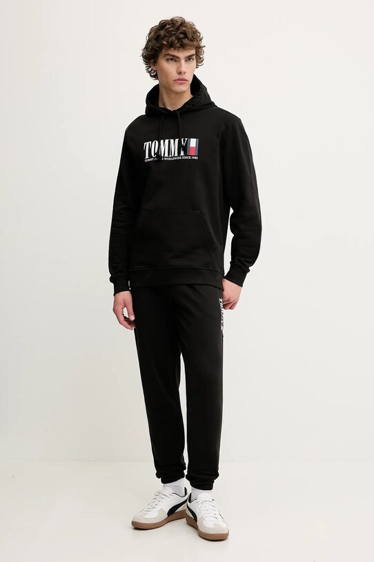 Βαμβακερή μπλούζα Tommy Jeans DM0DM22144 μαύρο AW25