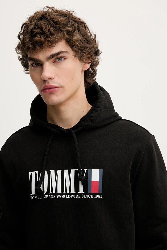 Βαμβακερή μπλούζα Tommy Jeans μαύρο DM0DM22144