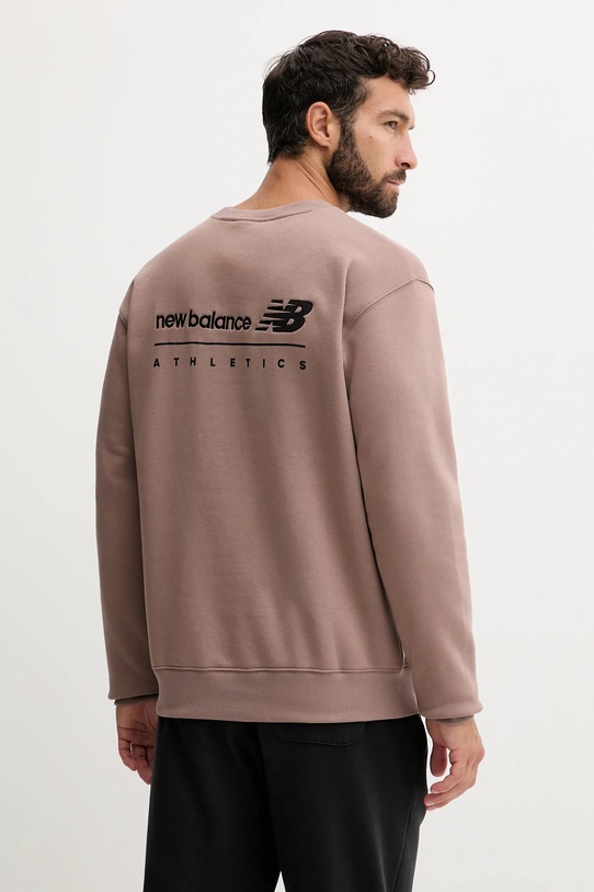 Odzież New Balance bluza MT53529EAS brązowy