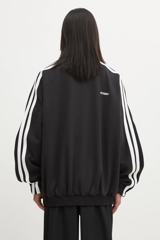 Ρούχα Μπλούζα VETEMENTS Gym UH76GJ300B μαύρο