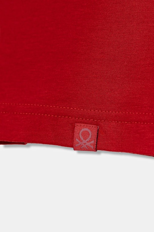 Dečki Otroška bombažna majica z dolgimi rokavi United Colors of Benetton 3I1XC10DB.G.Season.9BYA rdeča
