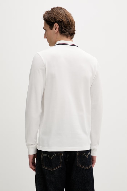 Odzież Fred Perry longsleeve bawełniany M3636 biały
