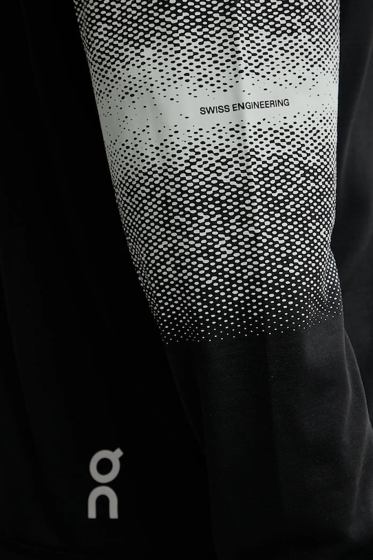 On edzős hosszú ujjú 1MF30510553 fekete