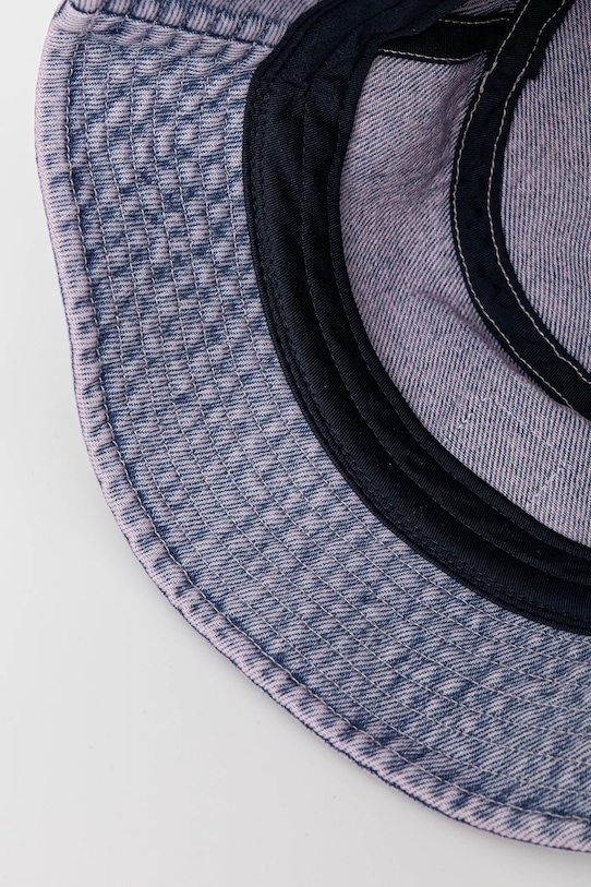 Tommy Jeans cappello in denim violetto AW0AW17816