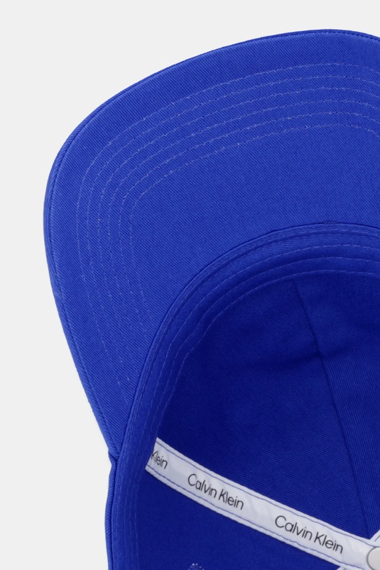 Pamučna kapa sa šiltom Calvin Klein plava LV04F5032G