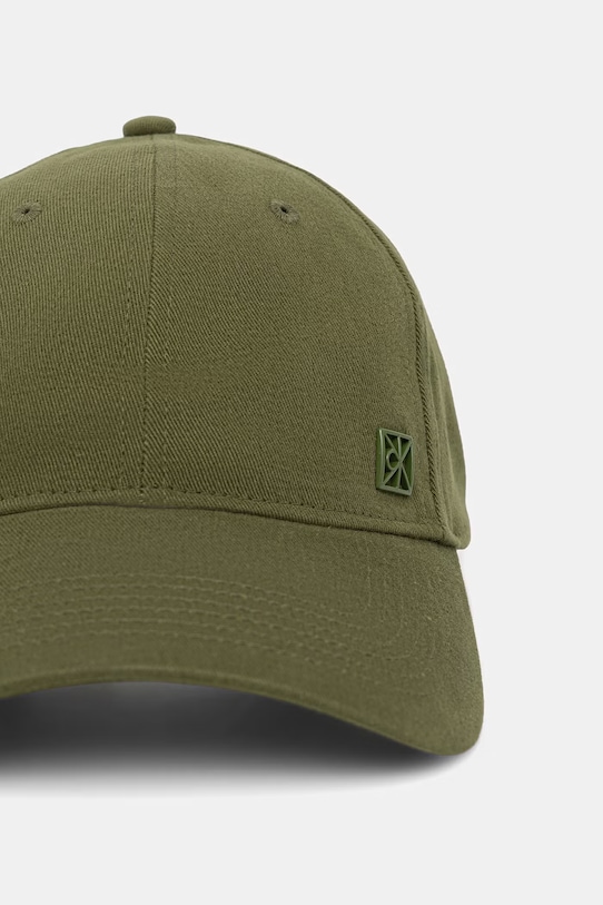 Bavlněná baseballová čepice Calvin Klein LV04F5059G zelená SS26