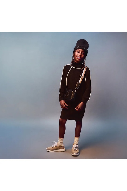 Detská čiapka BOSS J52612 čierna