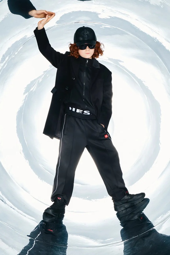 Diesel czapka dziecięca FRELVA HAT czarny J02520