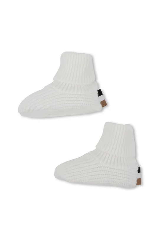 Chłopiec BOSS czapka i kapcie niemowlęce J52599 biały