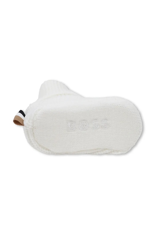 BOSS czapka i kapcie niemowlęce J52599 biały
