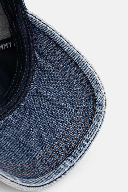 Tommy Jeans czapka z daszkiem jeansowa niebieski AM0AM13424