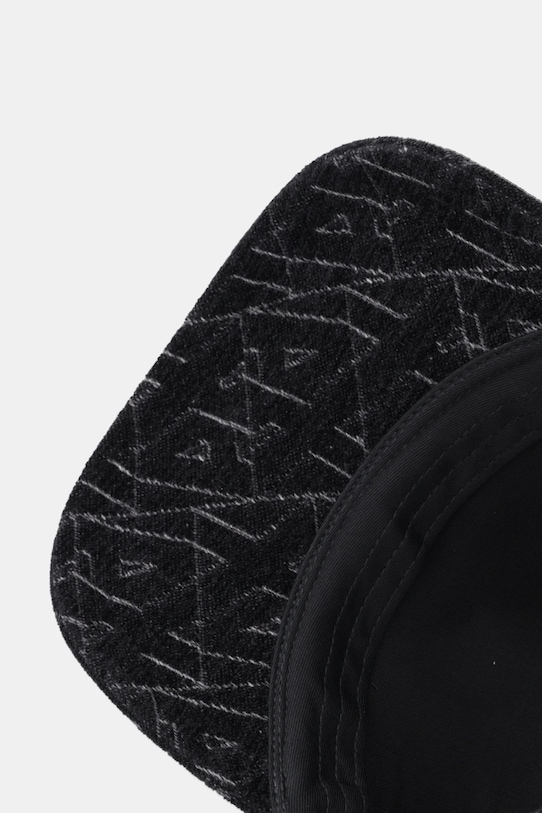 Armani Exchange czapka z daszkiem welurowa czarny XM001703.AF17408