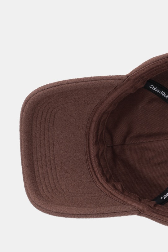 Καπέλο Calvin Klein καφέ LV04D5054G