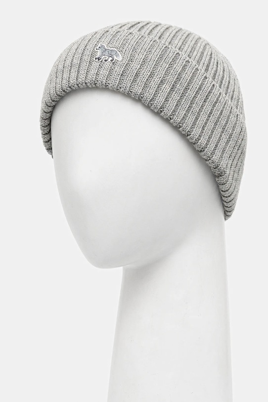 Maison Kitsuné czapka wełniana Baby Fox Beanie PW06102KT1022 szary AW25