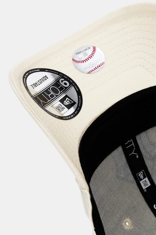 New Era czapka z daszkiem bawełniana beżowy 60691405