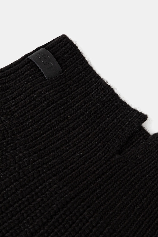 Accessori UGG cappuccio in misto lana CABLE 102740 nero