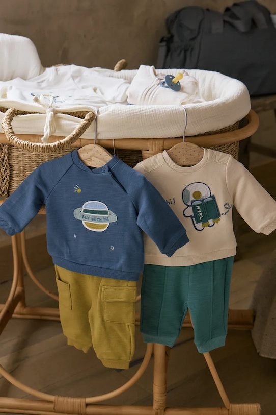 Mayoral Newborn compleu Produs pentru bebe bleumarin 2639.1N.Newborn.9BYA