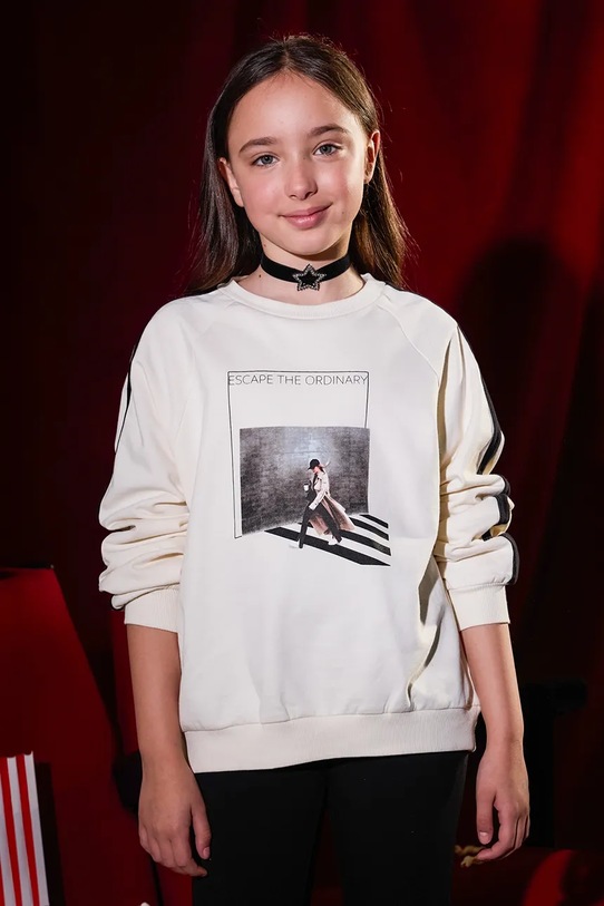 Mayoral komplet dziecięcy 7760.8J.Junior.9BYA beżowy