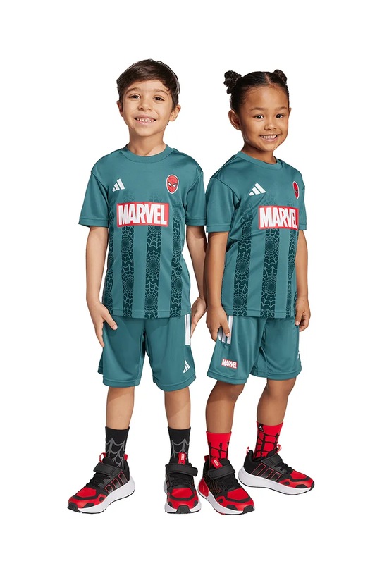 adidas komplet dziecięcy Marvel wzorzyste turkusowy JM0833