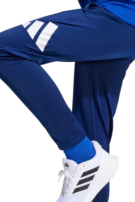 Детский спортивный костюм adidas JV9959
