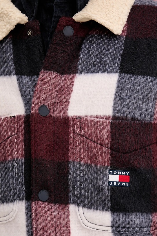 Tommy Jeans geacă cu aspect de cămașă DM0DM22010 burgundia