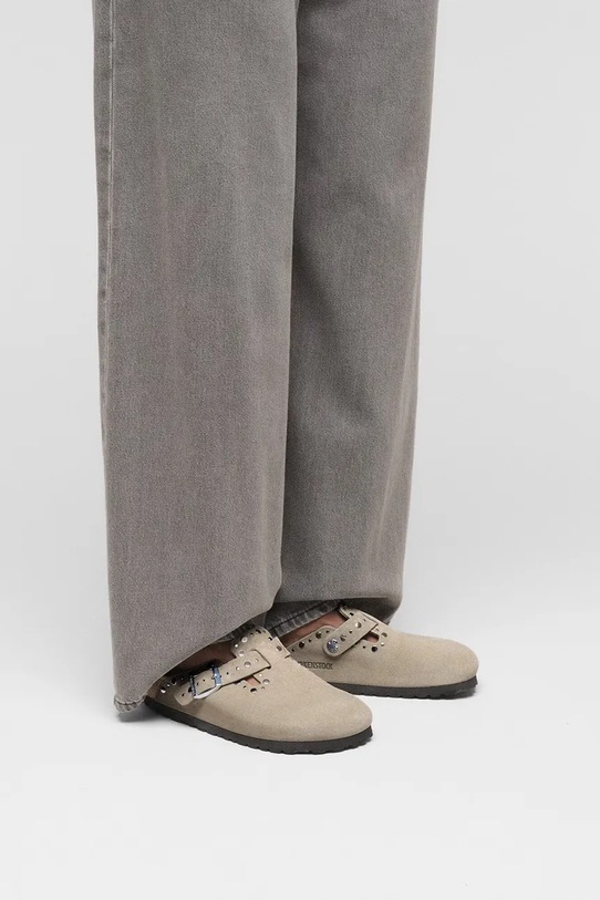 Semišové šľapky Birkenstock Boston Rivet 1030418