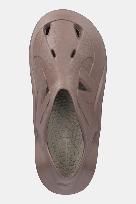 New Balance klapki RCVRY brązowy RCVRYEES