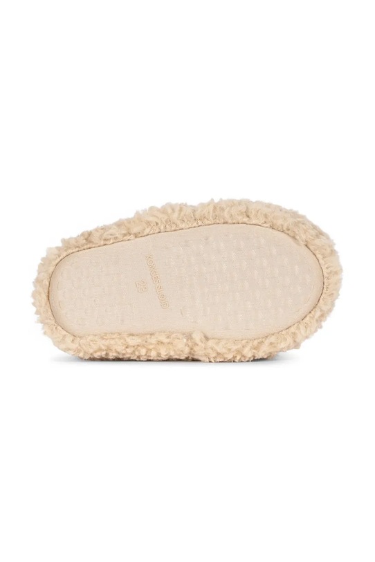 Konges Sløjd kapcie GLOBE FOOTIES beżowy KS103472.9BYA
