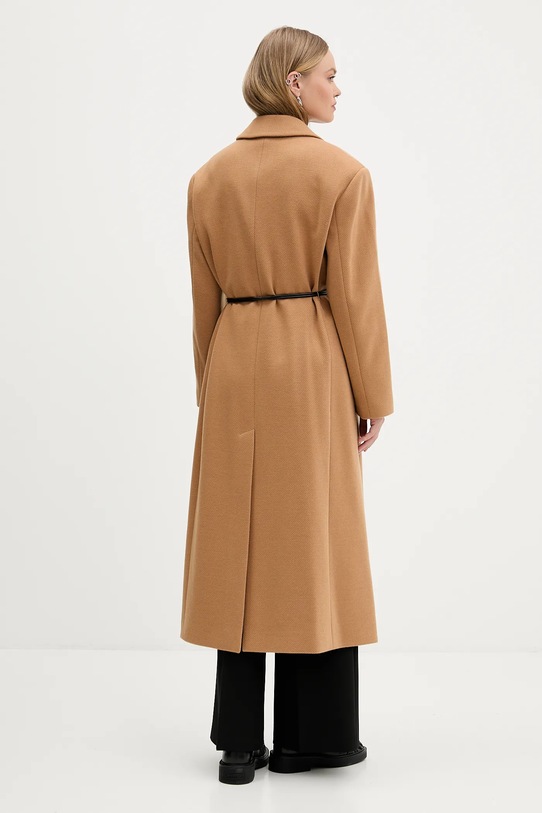 Одяг Пальто HUGO 50547606 коричневий