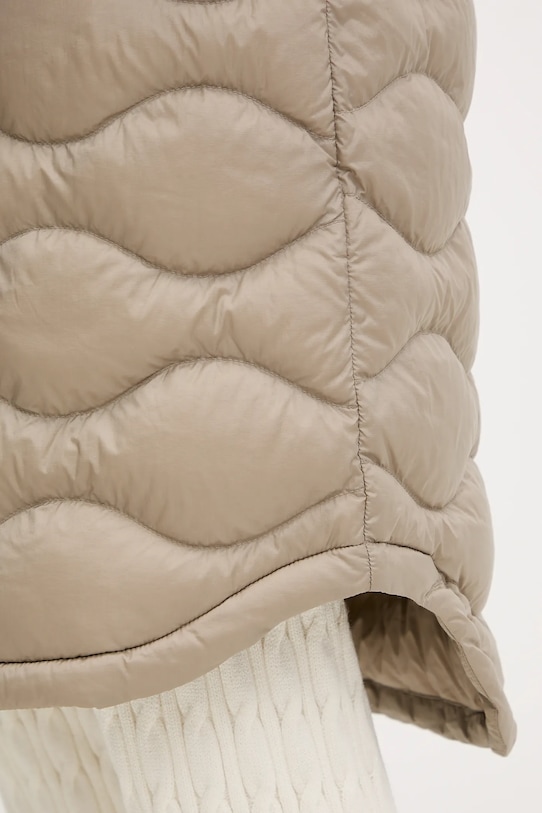 Páperová bunda Peak Performance HELIUM G79850