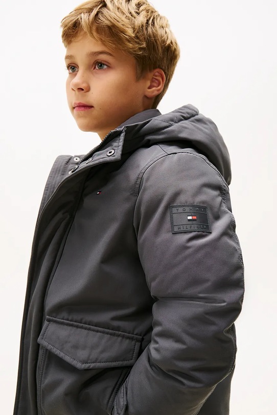 Chłopiec Tommy Hilfiger kurtka dziecięca KB0KB09889.9BYA czarny