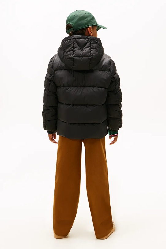 Tommy Hilfiger kurtka dziecięca KB0KB10093.128.176.9BYA czarny
