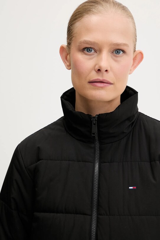 Tommy Jeans rövid kabát DW0DW20958 fekete