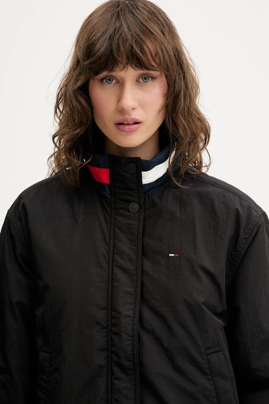 Bunda Tommy Jeans černá DW0DW21436