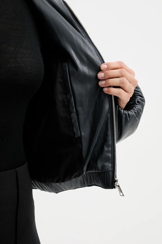 Пухено яке Nanushka NW25PFJK01655 син