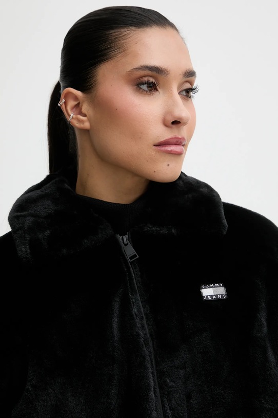 Μπουφάν Tommy Jeans μαύρο DW0DW21669