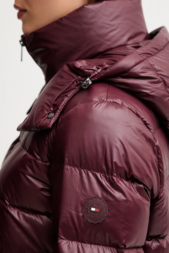 Páperová bunda Tommy Hilfiger WW0WW47356 burgundské