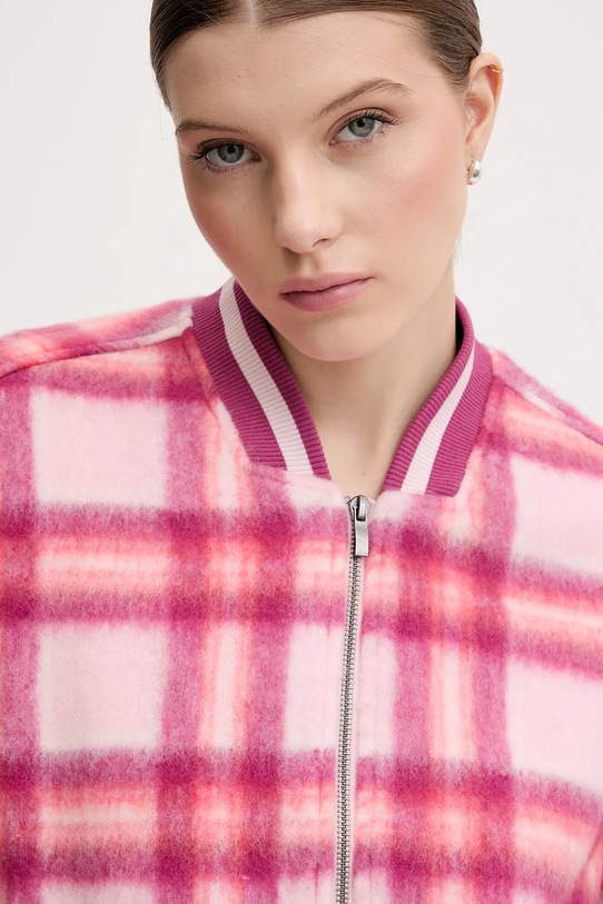 United Colors of Benetton kurtka bomber z dodatkiem wełny różowy 20G9DN08S
