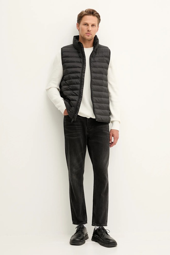 Calvin Klein bezrękawnik LV04LC509G czarny AW25